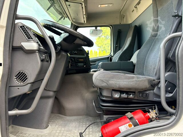 Saugwagen VOLVO FM330 6x2/2 Euro 5 LL Kanalreiniger 15000L