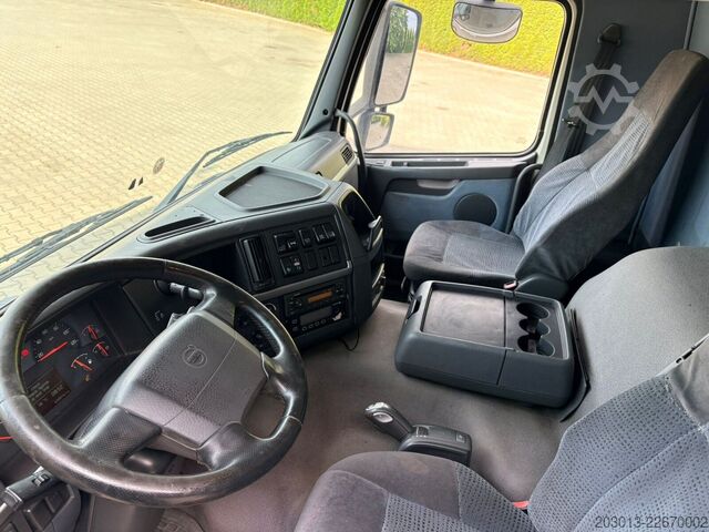 Saugwagen VOLVO FM330 6x2/2 Euro 5 LL Kanalreiniger 15000L