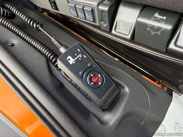 Kehrmaschine MERCEDES-BENZ ATEGO 1323 Kehrmaschine FAUN VIAJET