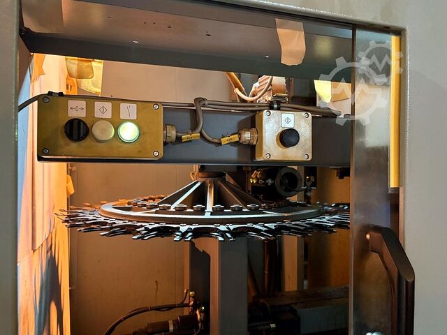 Vertikal-Bearbeitungszentrum DECKEL MAHO DMC 70 V