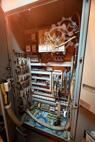 Vertikal-Bearbeitungszentrum DECKEL MAHO DMC 70 V