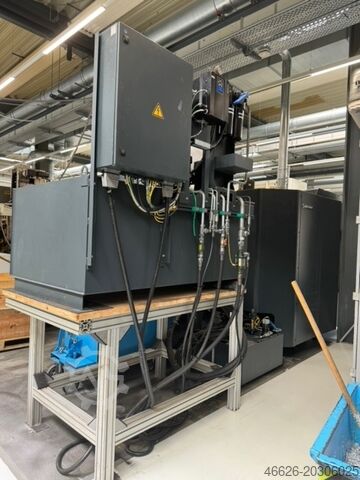 Horizontal machining center DMG MORI NHX 4000