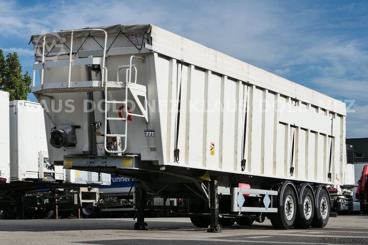 Tipper semitrailer BENALU C34CM501 Kippmulde 56 m³ Liftachse Plane