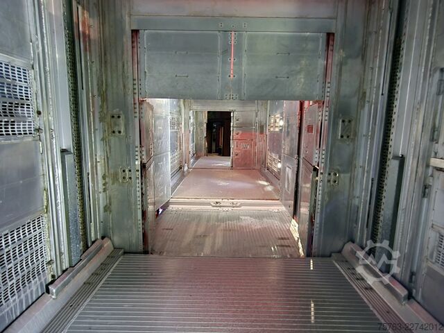 Viehtransport Volvo FH 13.500 XL 6x2 - Pezzaioli livestock 3 deck +...