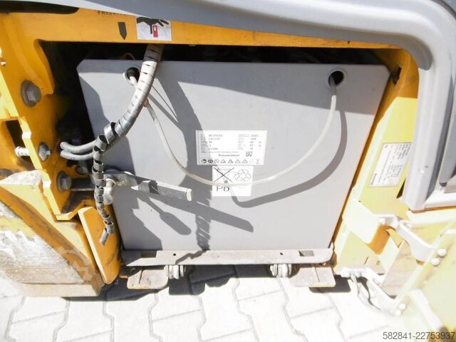 Electric 3-wheel forklift JUNGHEINRICH EFG 216k-330 ZZ