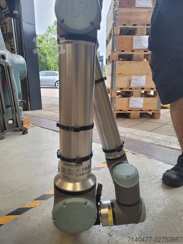 Collaborative robot Universal Robots UR10e