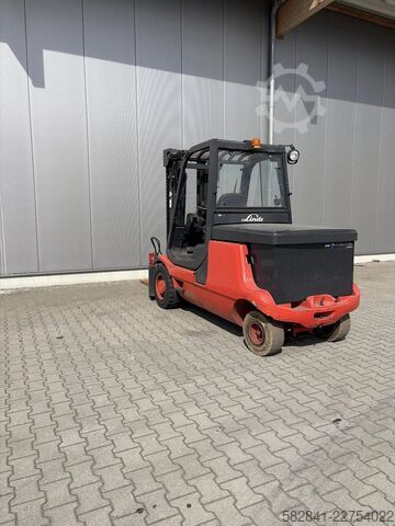 Electric 4-wheel forklift LINDE E 48 P
