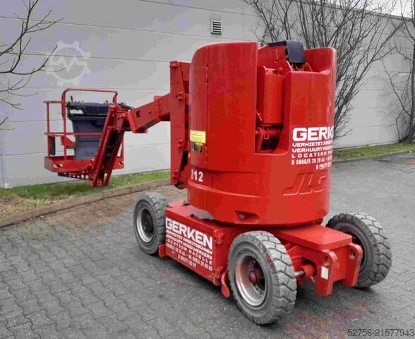 Articulated boom lift JLG E300AJP