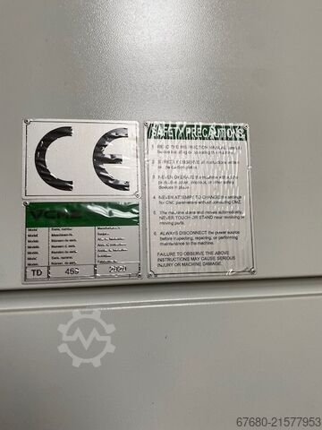 CNC-Drehmaschine mit Y-Achse. CMZ TD-30Y