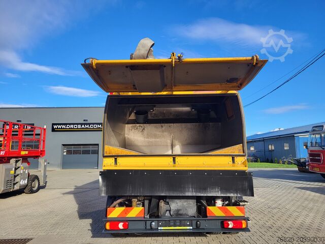 Road sweeper Renault Midlum 270 dwa silniki