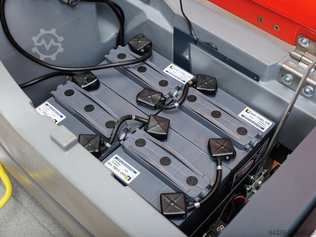 Hako Hakomatic B90 NEW BATTERIES Hako Hakomatic B90 TB750 - 382h NEW BATTERIES