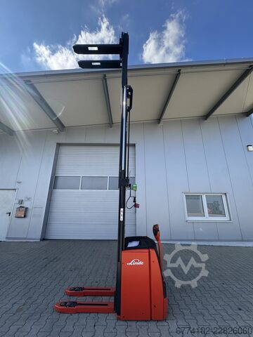 Pallet Stackers Linde L16i--EK + Ladegerät