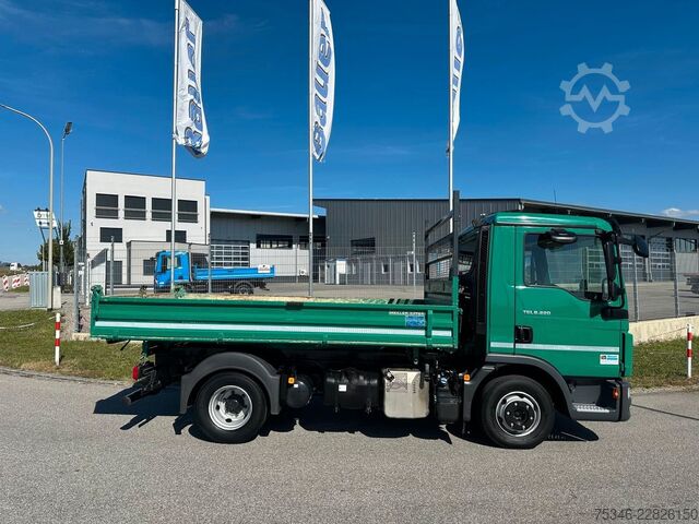 Three-way tipper van MAN TGL8.220Meiller/3-Sitze/NL2,9To/2xAHK/72 tkm/Top