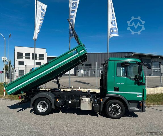 Three-way tipper van MAN TGL8.220Meiller/3-Sitze/NL2,9To/2xAHK/72 tkm/Top