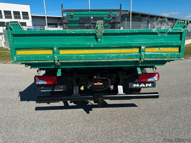 Three-way tipper van MAN TGL8.220Meiller/3-Sitze/NL2,9To/2xAHK/72 tkm/Top
