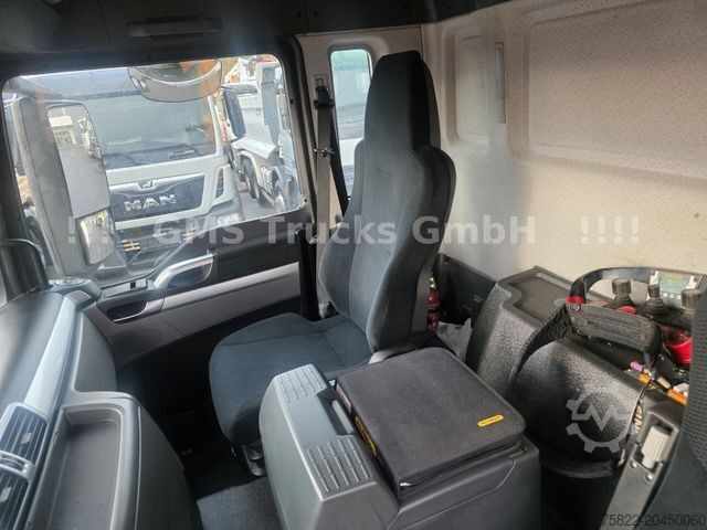 Truck mounted crane MAN TGS / NUR149km / 31m Palfinger Kran PK 34002+Jib