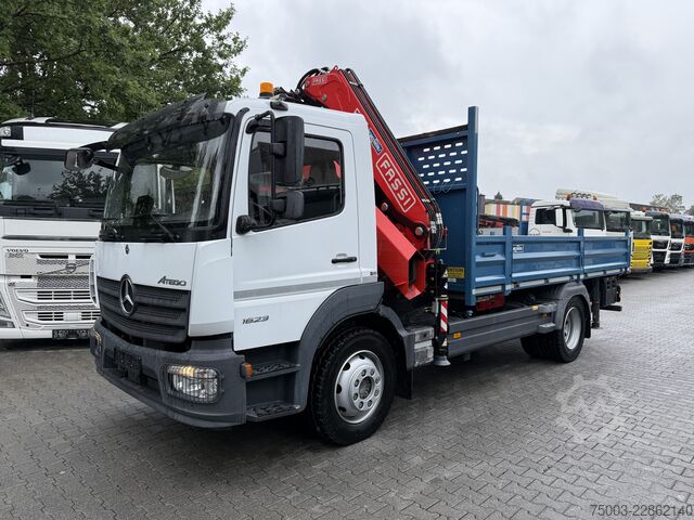 LKW mit Pritsche (offen) Mercedes-Benz Atego 1623 4X2 Kran Fassi F135