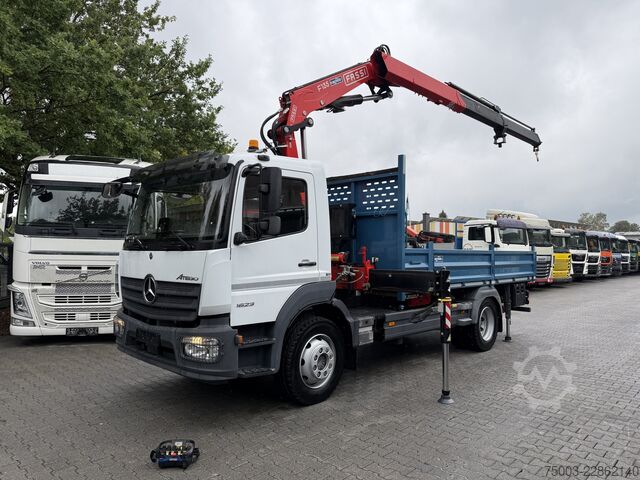 LKW mit Pritsche (offen) Mercedes-Benz Atego 1623 4X2 Kran Fassi F135
