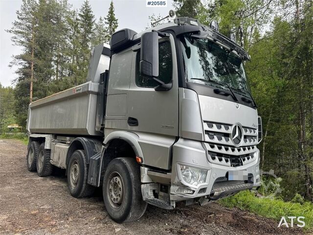 Tipper Mercedes-Benz Arocs 3258 8x4 Tipper Truck – Low Mileage!