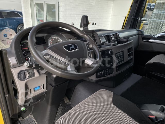 Car carrier truck MAN TGM 18.320 Autotransport/Doppelstockaufbau+ Bett