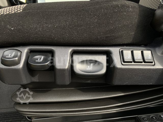 Car carrier truck MAN TGM 18.320 Autotransport/Doppelstockaufbau+ Bett