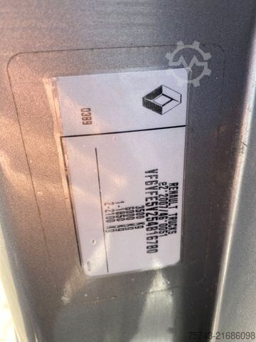 Viehtransporter RENAULT Master Roelofsen 3 Sitzer