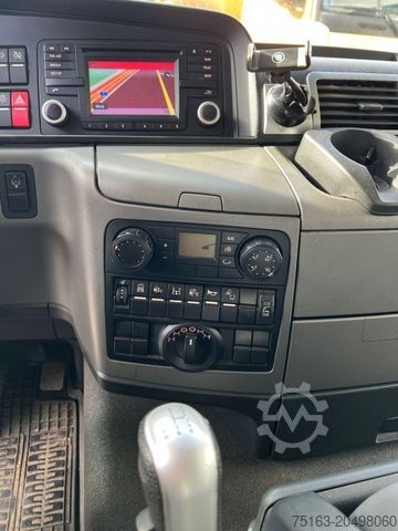 Tipper truck MAN TG-S 18.360 4x4 BL 2-Achs Allradkipper Kran Funk