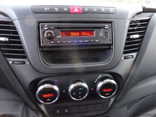 GetrÀnkewagen IVECO 72 C 17 Daily*4,2m Schiebeplane li Koffer re*LBW