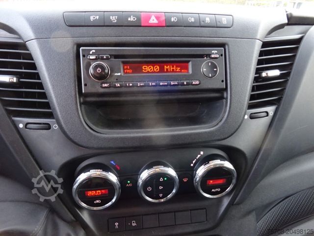 Transporter mit Koffer IVECO 72 C 17 Daily*4,2m Schiebeplane li Koffer re*LBW