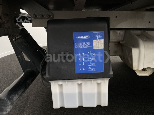 Transporter mit Koffer VW Crafter 35 Automatik *Ladebordwand* Top Zustand!
