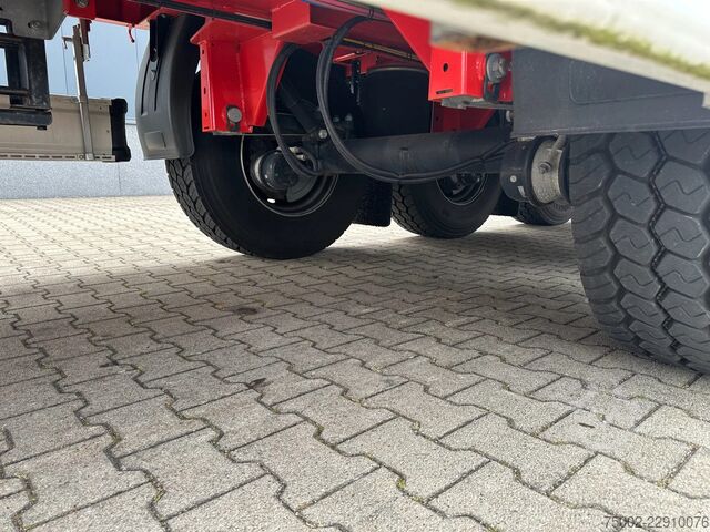 Platform trailer Kässbohrer LOWBED new and unused Heavy-Duty flatbed / 690c...