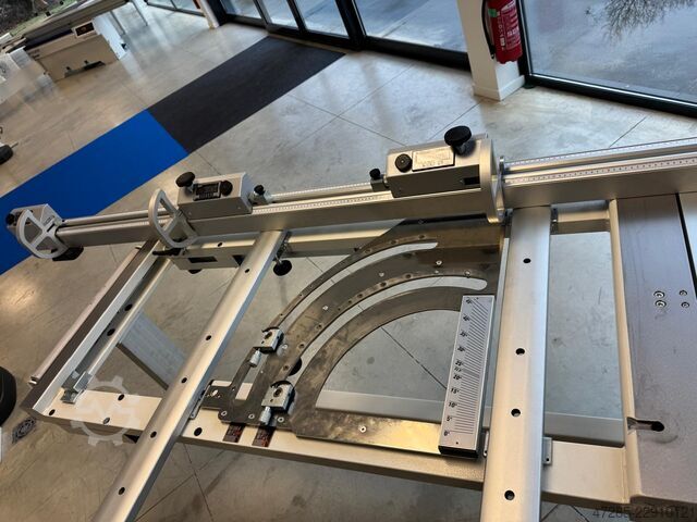 Format saw SCM Class SI 400ep Blade Off