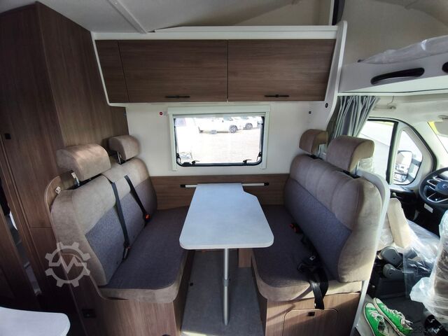 Alkoven Wohnmobil CARADO A 364 Makise, Navi, Lithium,6 Personen Zulassung