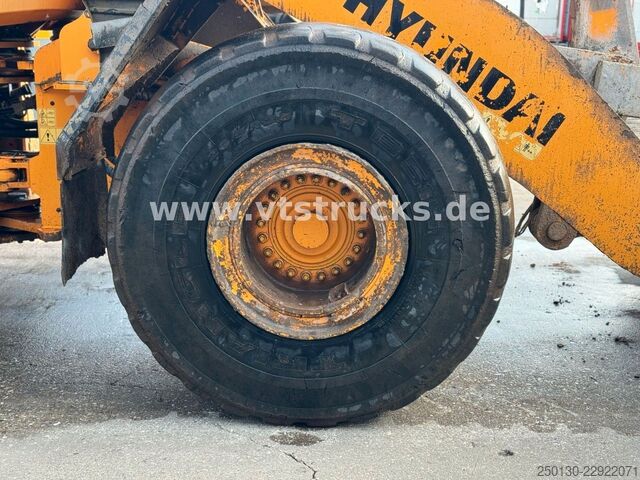 Wheel loader HYUNDAI HL 970 XT  Radlader Klima Zentralschmieranlage