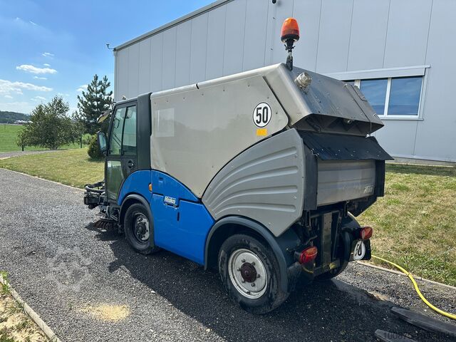 Sweeper Hako CM2000