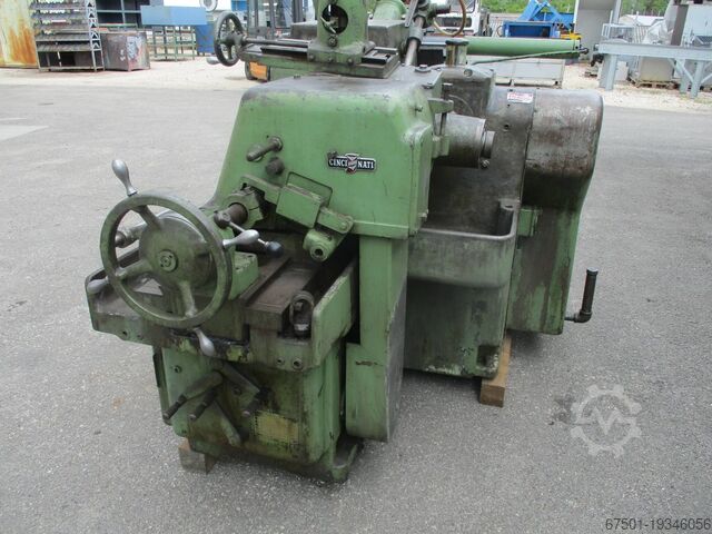 Centerless cylindrical grinding machine CINCINNATI (3213)