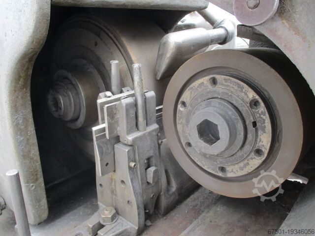 Centerless cylindrical grinding machine CINCINNATI (3213)