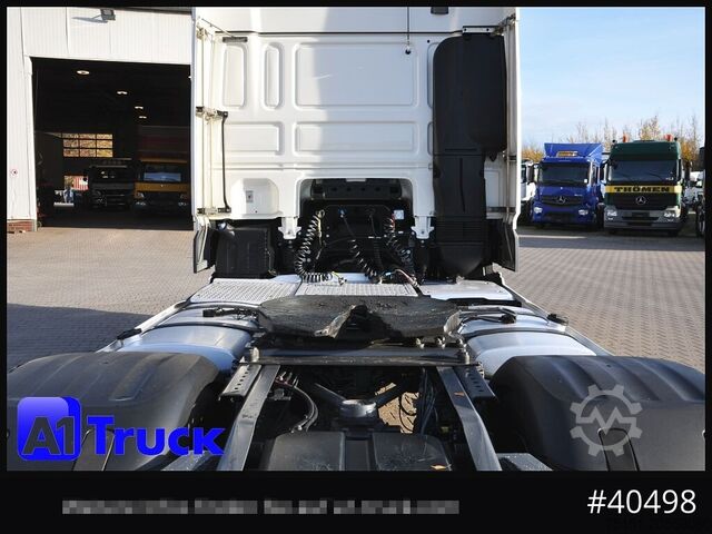 Standard tractor unit DAF XF 530 FT SSC, Intarder