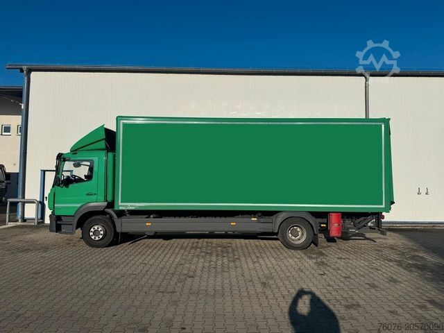 Box truck MERCEDES-BENZ Atego 1524 L 7.2 m Koffer LBW2t Seitentür Kamera