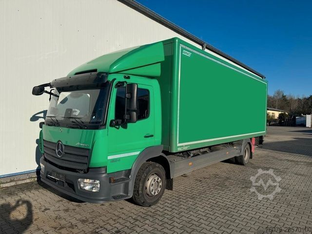 LKW mit Kofferaufbau MERCEDES-BENZ Atego 1524 L 7.2 m Koffer LBW2t Seitentür Kamera
