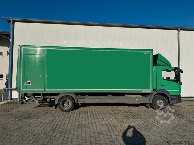 Box truck MERCEDES-BENZ Atego 1524 L 7.2 m Koffer LBW2t SeitentĂźr Kamera
