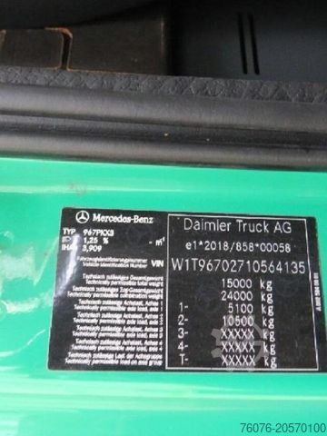 Box truck MERCEDES-BENZ Atego 1524 L 7.2 m Koffer LBW2t SeitentĂźr Kamera