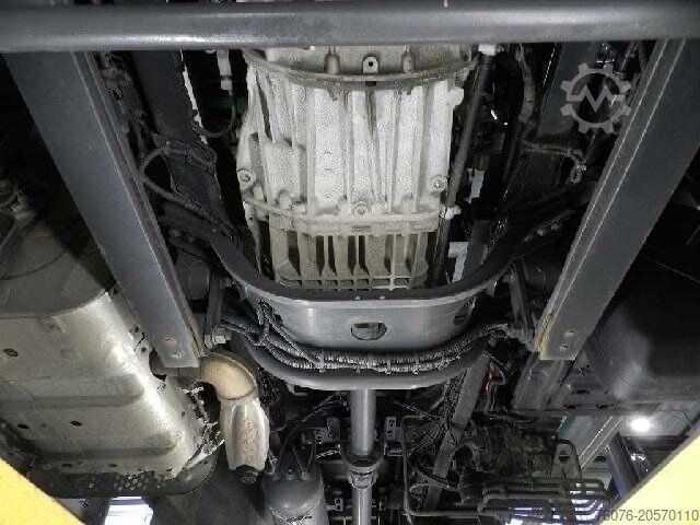 Box truck MERCEDES-BENZ 1824 L Koffer 7.2 SeitentĂźr LBW 2t Kamera