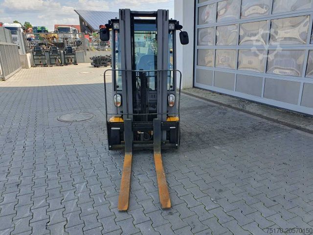 Front loader forklift JUNGHEINRICH EFG 215 / Triplex: 4.25m! / SS / nur 3.488h!