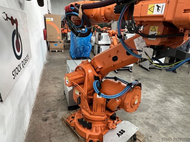 Industrial robot ABB IRB 6700-205/2.80 IRC5