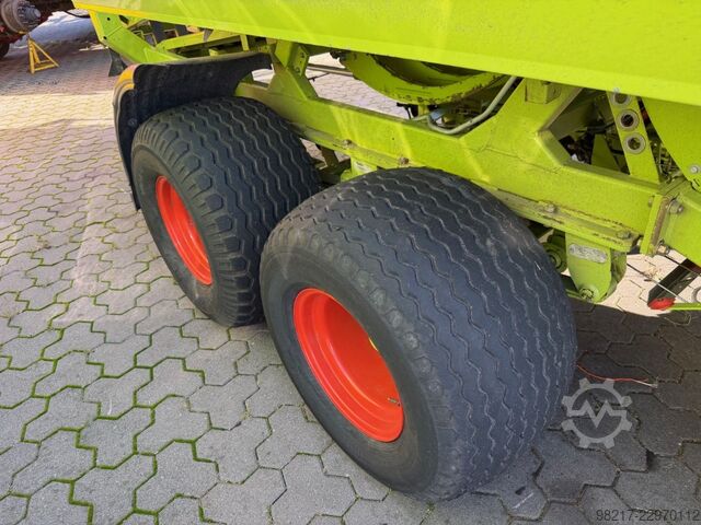 CLAAS Quadrant 2200 Fine Cut CLAAS Quadrant 2200 Fine Cut