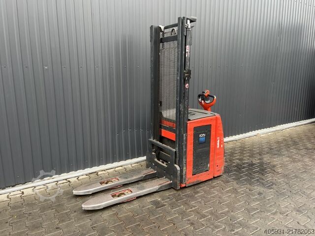 Pedestrian Stacker Linde L16