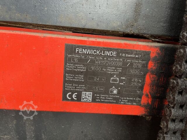 Pedestrian Stacker Linde L16