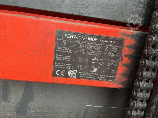 Pedestrian Stacker Linde L16