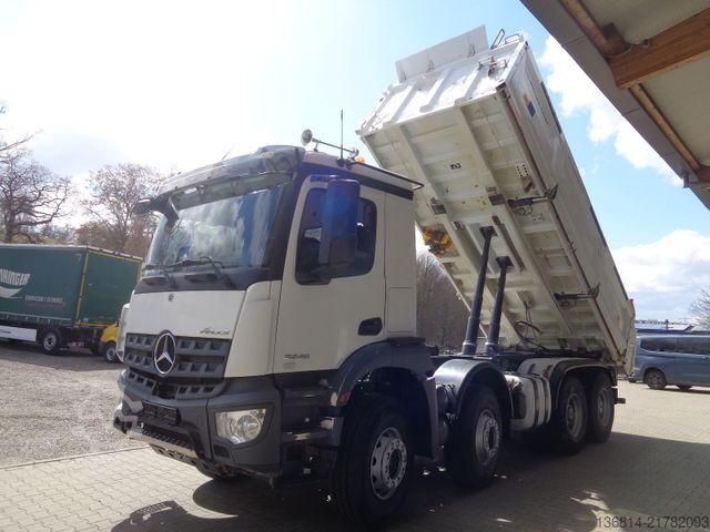 Three-sided tipper truck MERCEDES-BENZ Arocs 3246 /Blattfederung/Bordmatik/Meiller